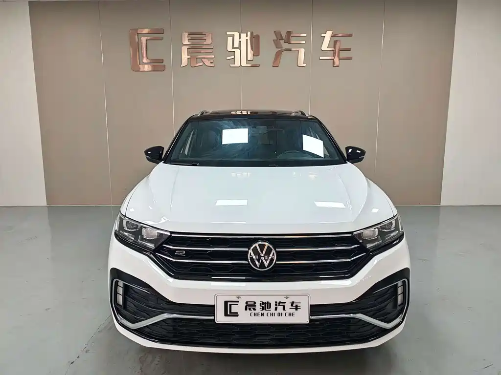 Volkswagen T-Roc — миниатюра 2