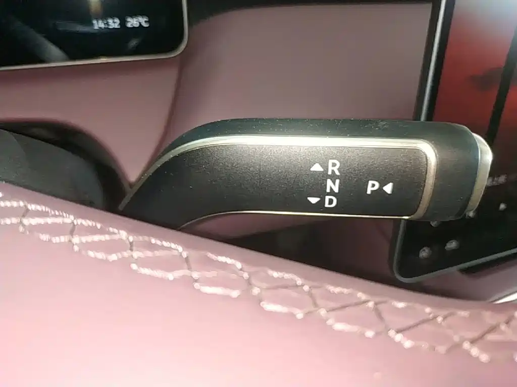 NIO ET5T — миниатюра 14