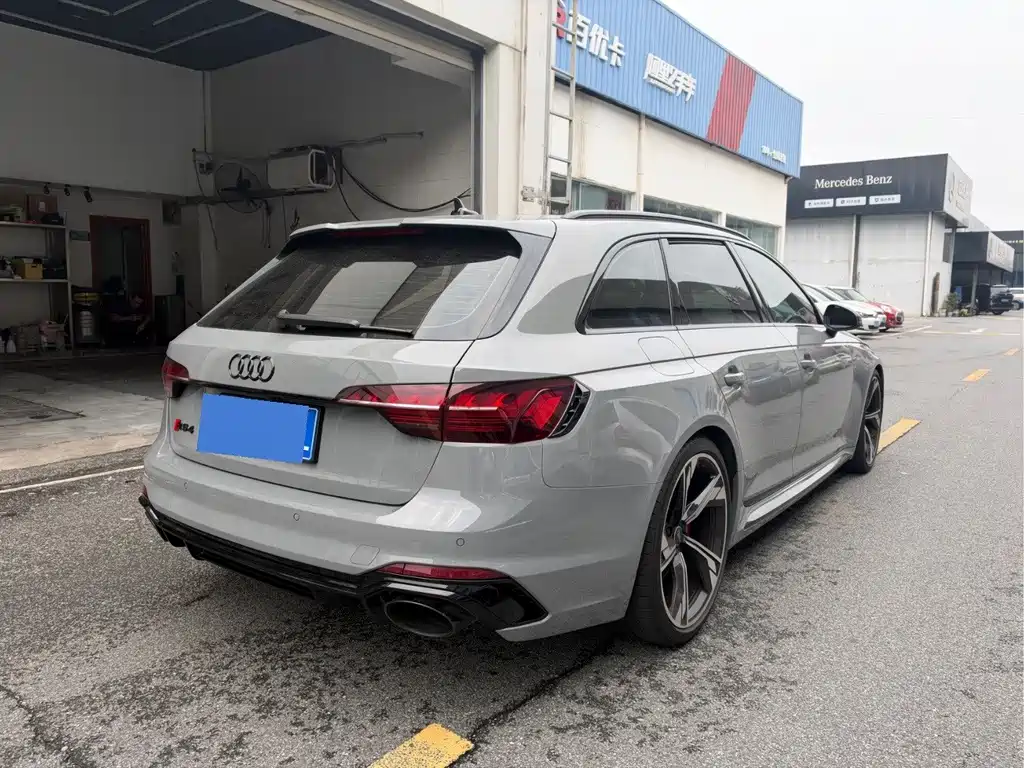 Audi RS 4 — миниатюра 4