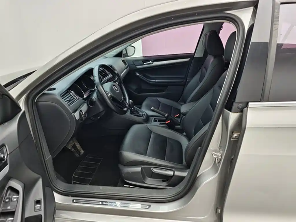 Volkswagen Sagitar — миниатюра 7