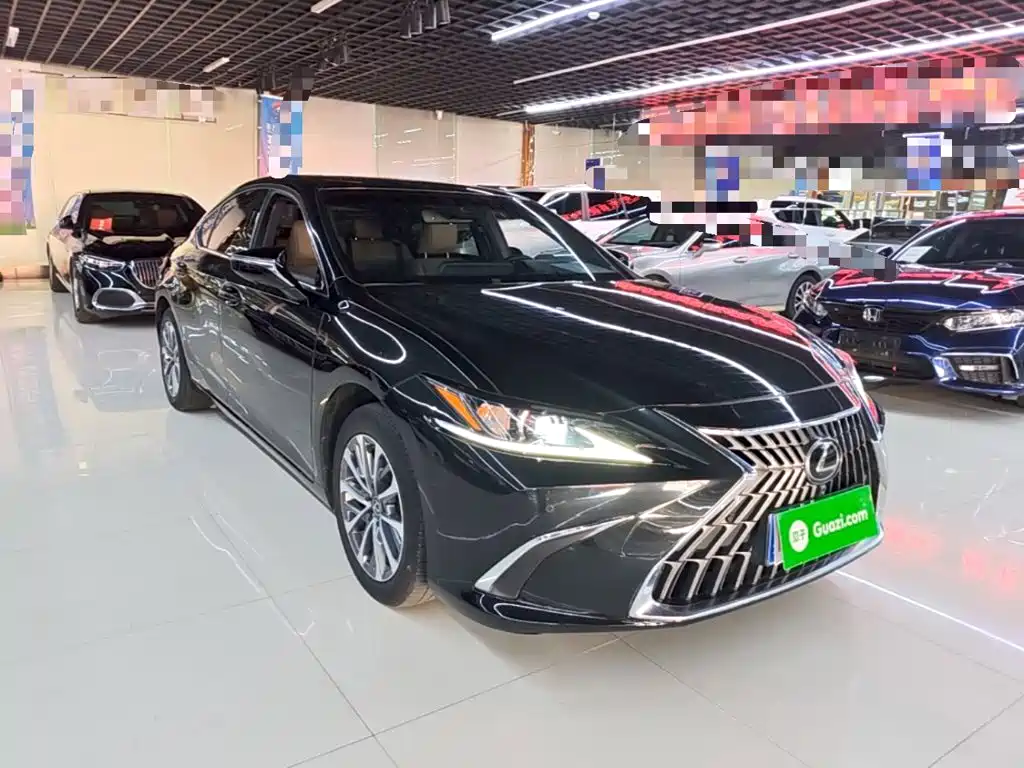 Lexus ES — миниатюра 4
