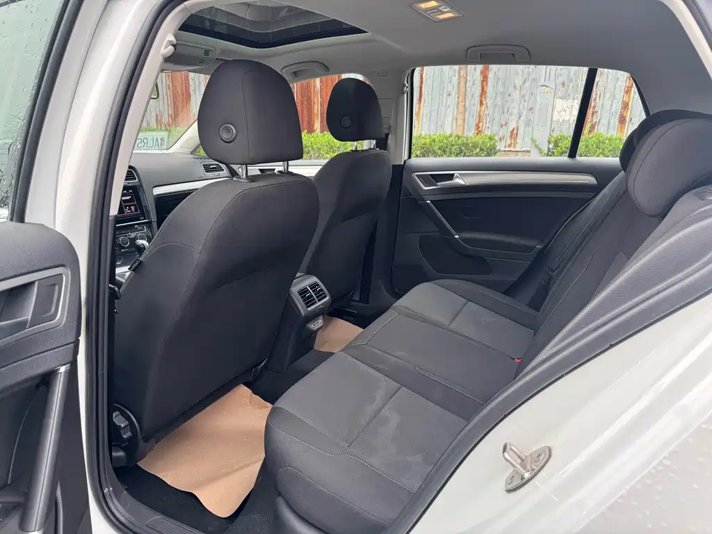 Volkswagen Golf — миниатюра 7