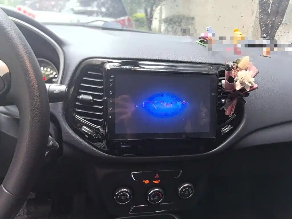 Jeep Compass — миниатюра 9