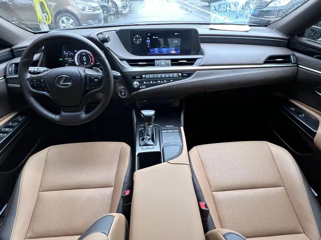 Lexus ES — миниатюра 4