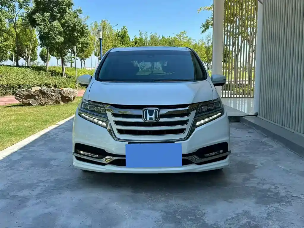 Honda Elysion — миниатюра 2