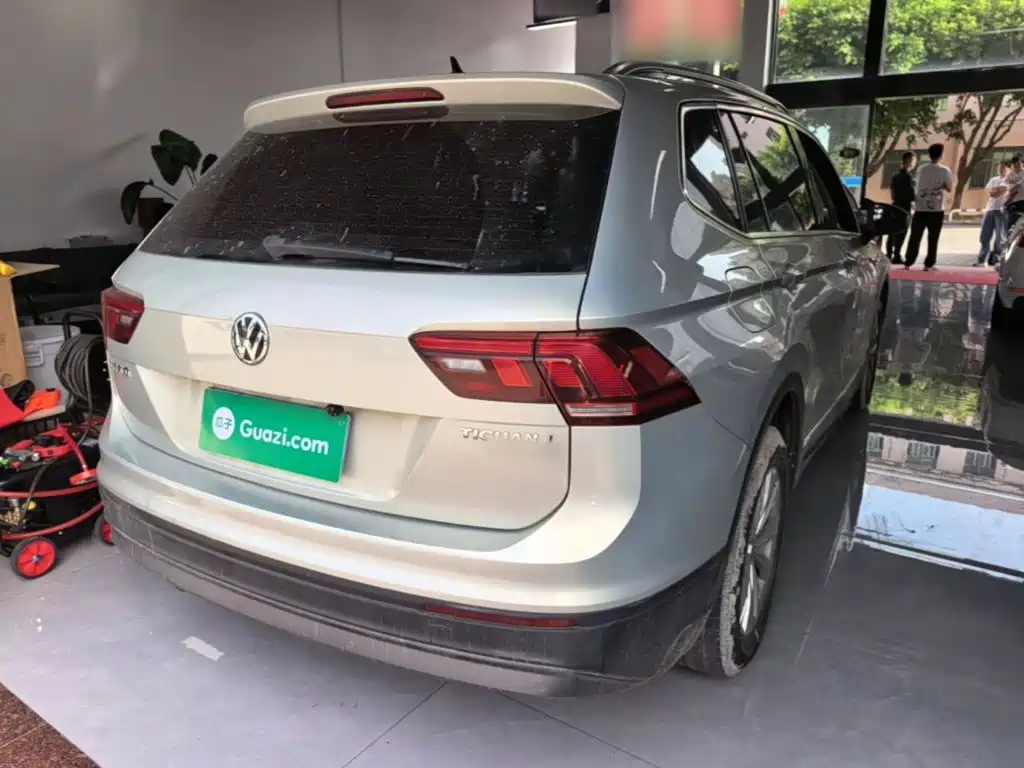 Volkswagen Tiguan L — миниатюра 7