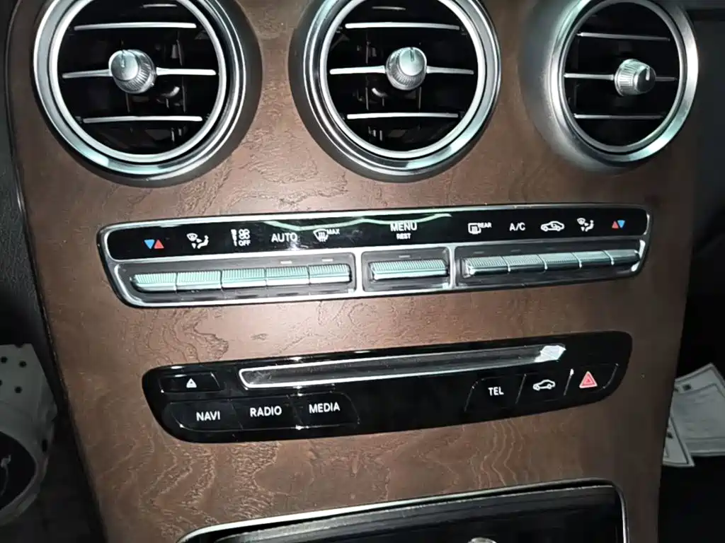 Mercedes-Benz GLC — миниатюра 13