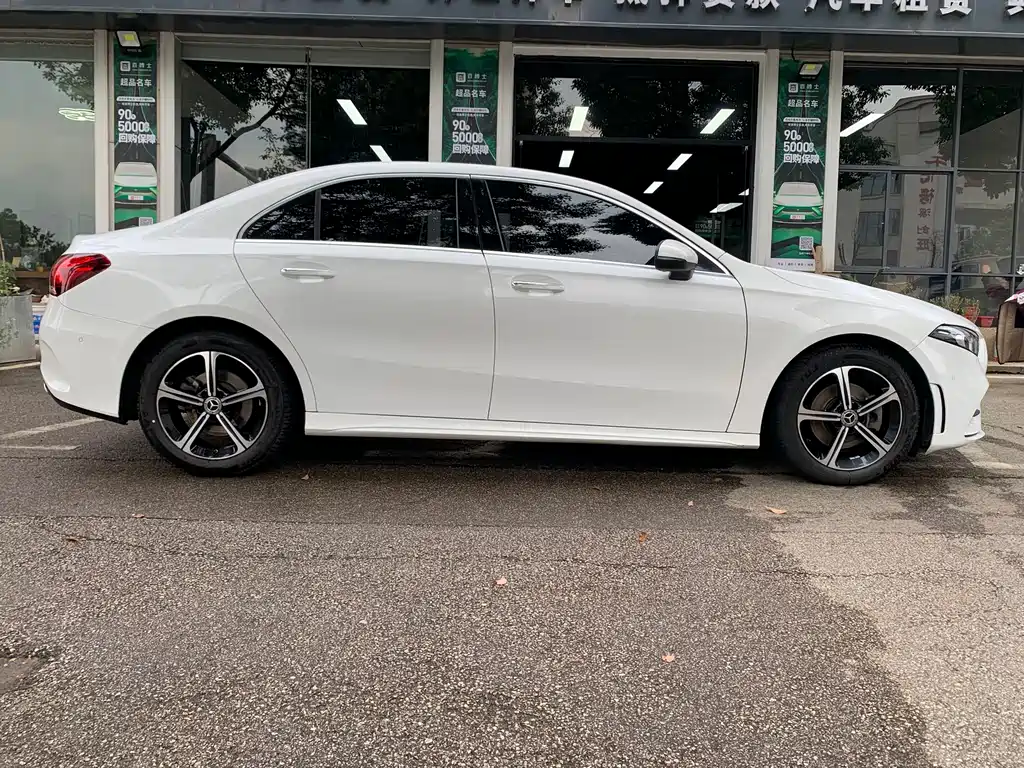 Mercedes-Benz A-Class — миниатюра 4