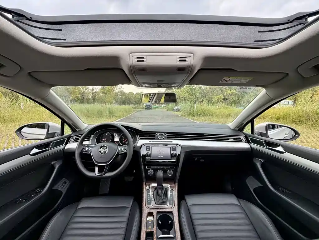 Volkswagen Magotan — миниатюра 4