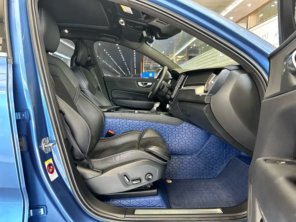 Volvo XC60 — миниатюра 12