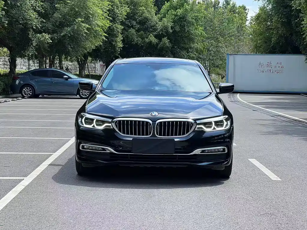 BMW 5 Series — миниатюра 2