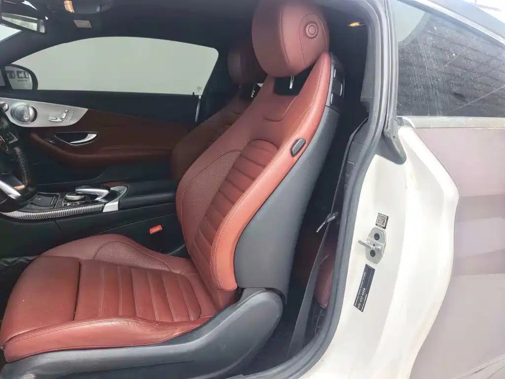 Mercedes-Benz C-Class (Import) — миниатюра 6