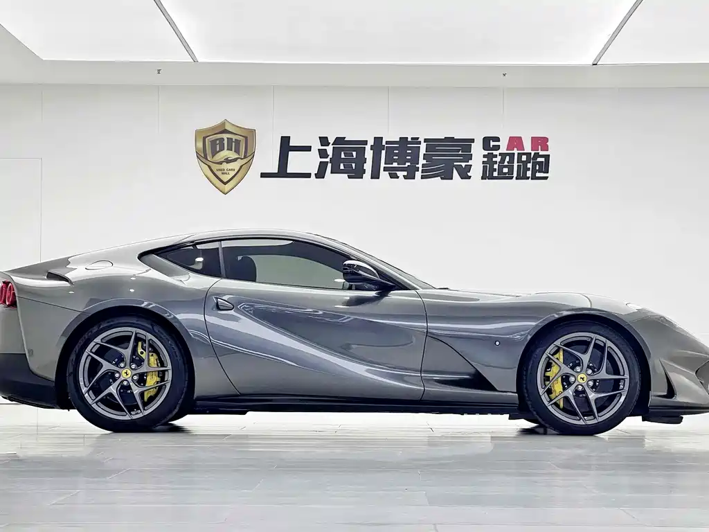 Ferrari 812 2018 6.5L Superfast