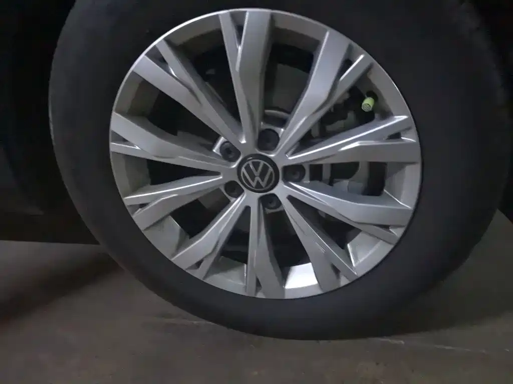 Volkswagen Tiguan L — миниатюра 24