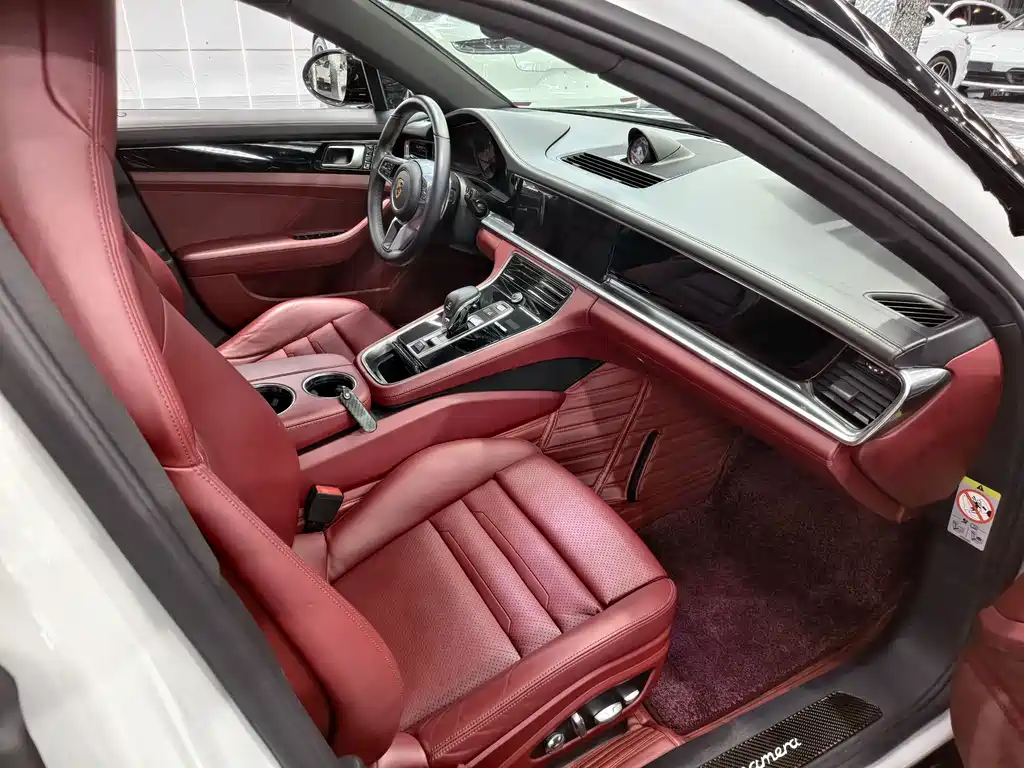 Porsche Panamera — миниатюра 8