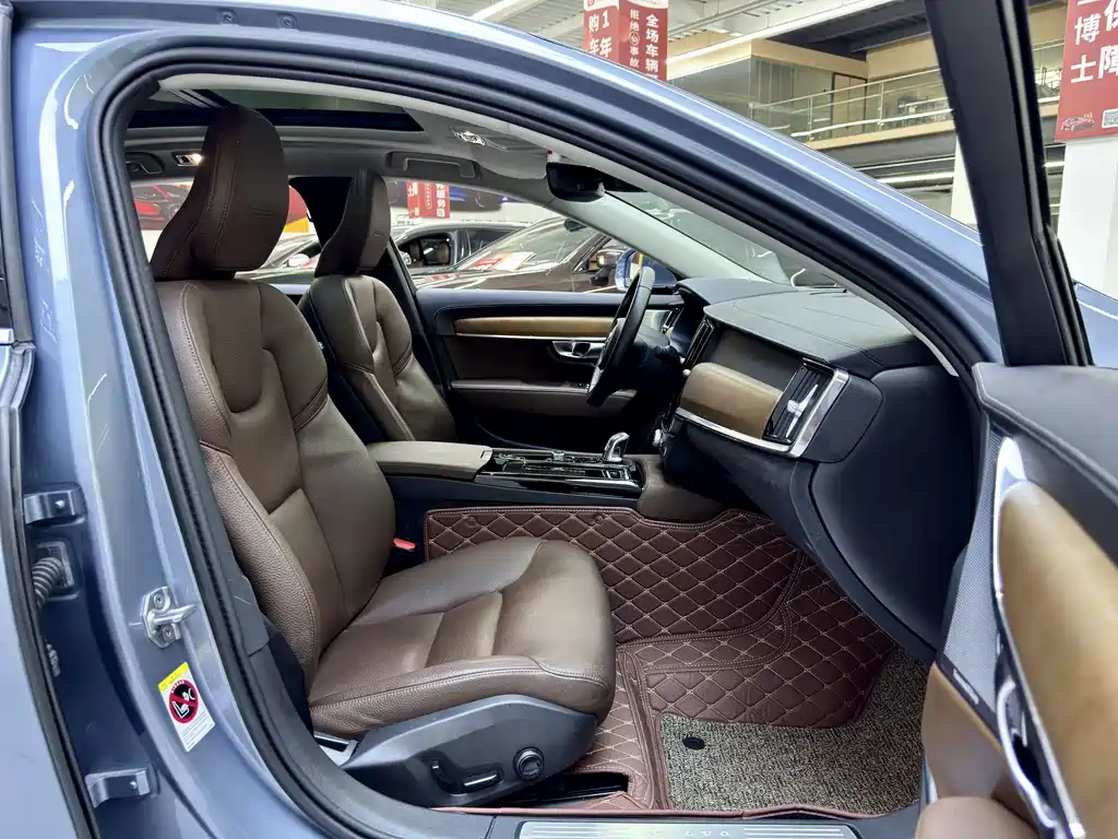 Volvo S90 PHEV — миниатюра 5
