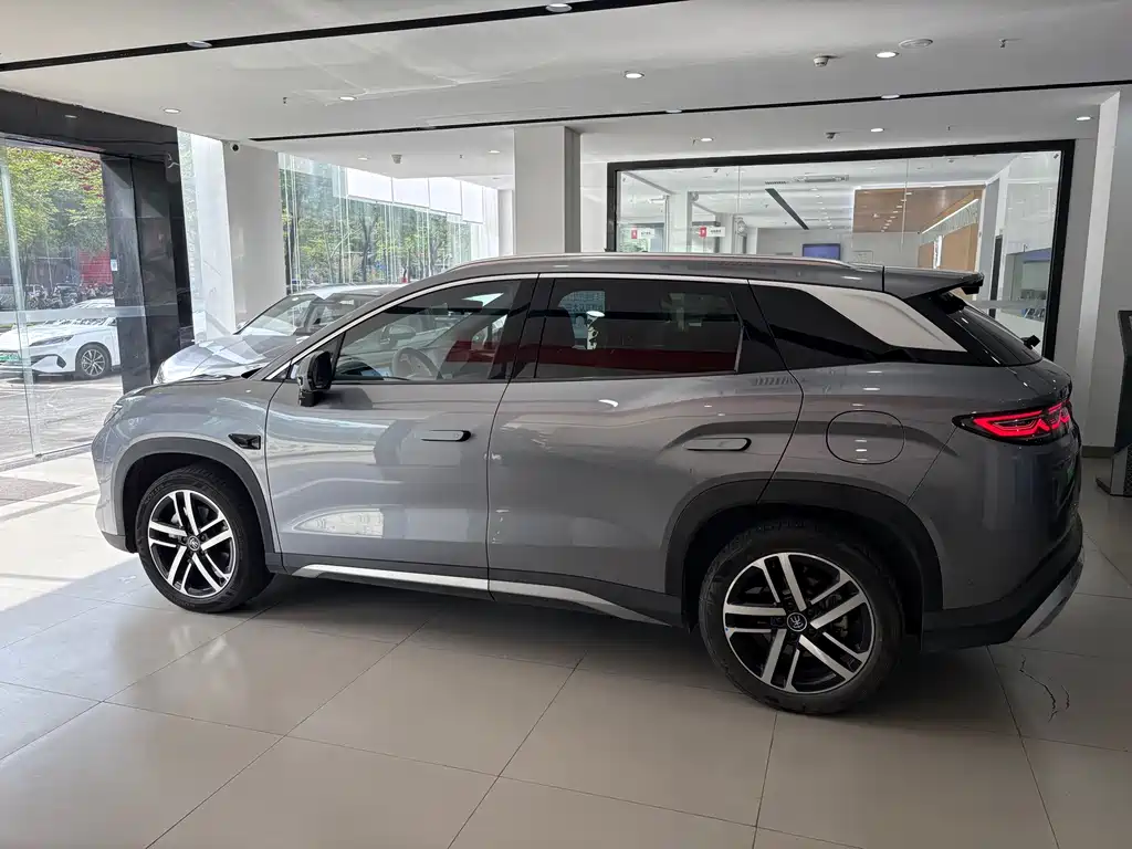 BYD L DM-i — миниатюра 12