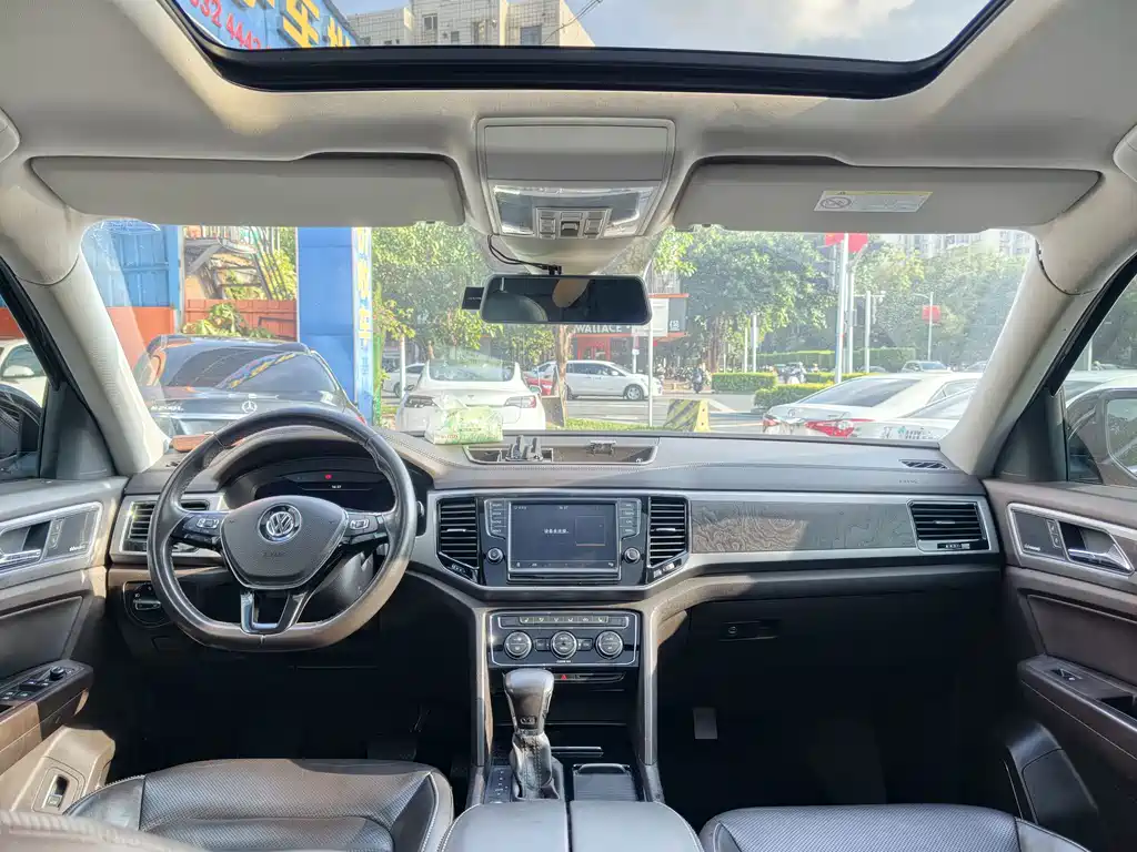 Volkswagen Teramont — миниатюра 7