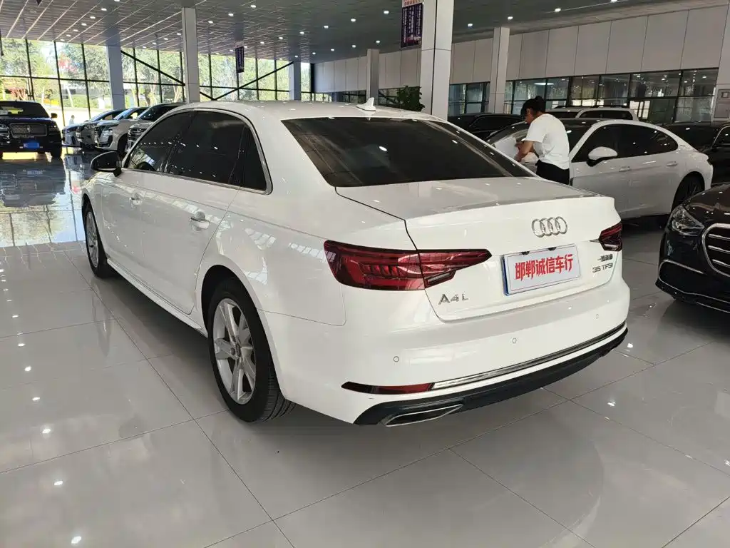 Audi A4L — миниатюра 6