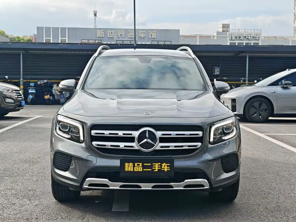 Mercedes-Benz GLB — миниатюра 2