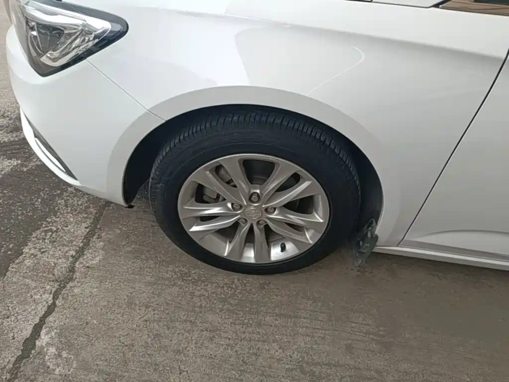 Buick Verano — миниатюра 23