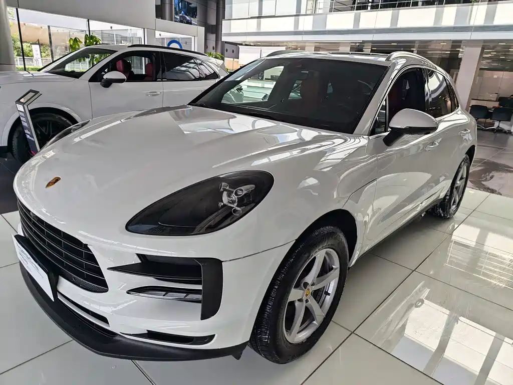 Porsche Macan — миниатюра 3