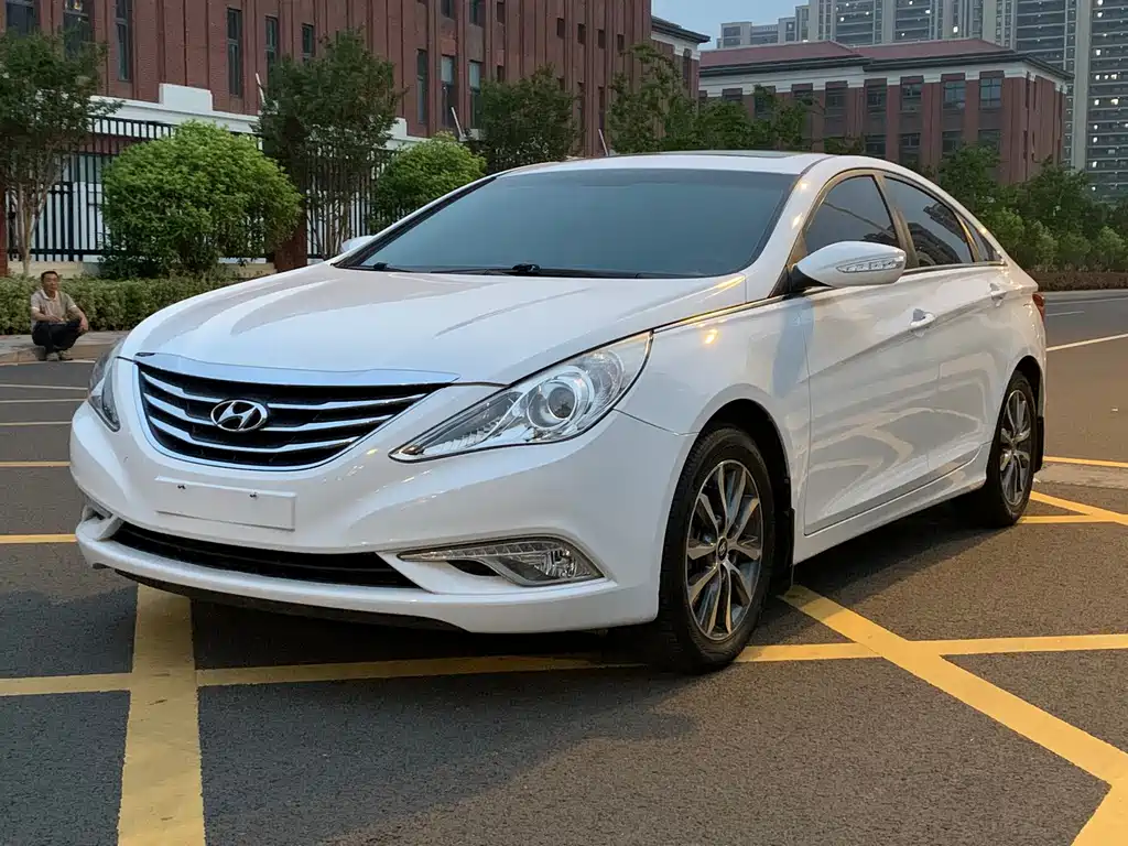 Hyundai Sonata 2013