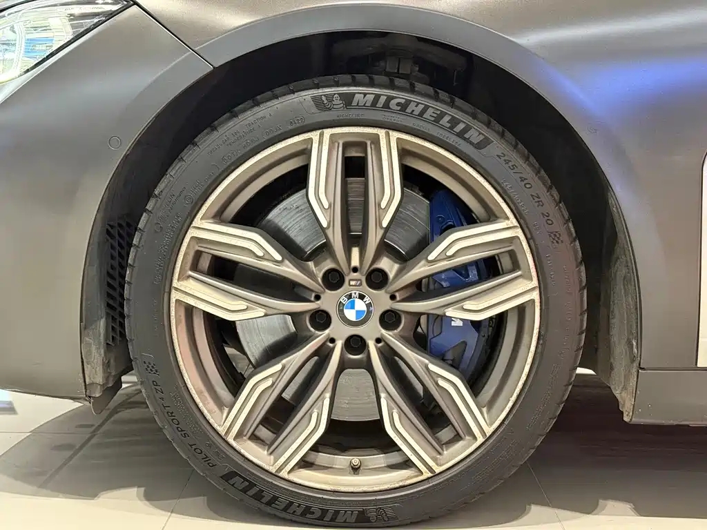 BMW 7 Series — миниатюра 18