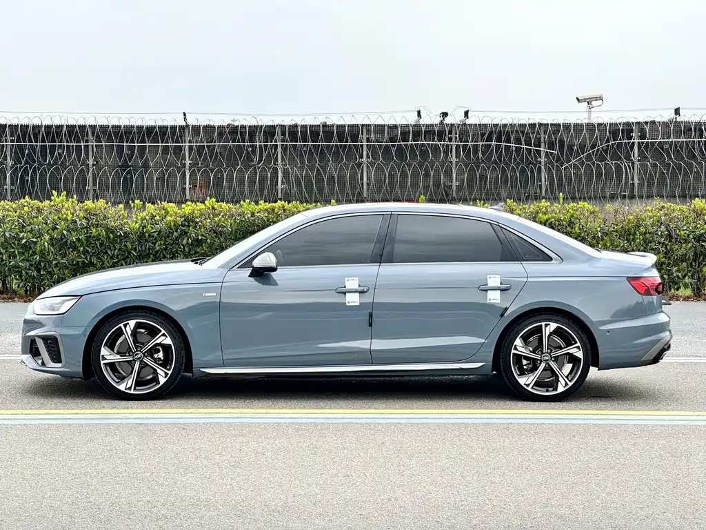 Audi A4L — миниатюра 4