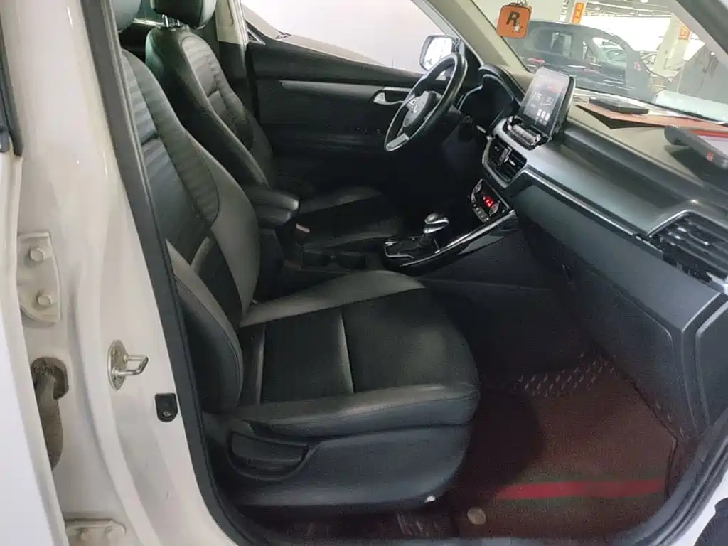 Kia Sportage — миниатюра 25