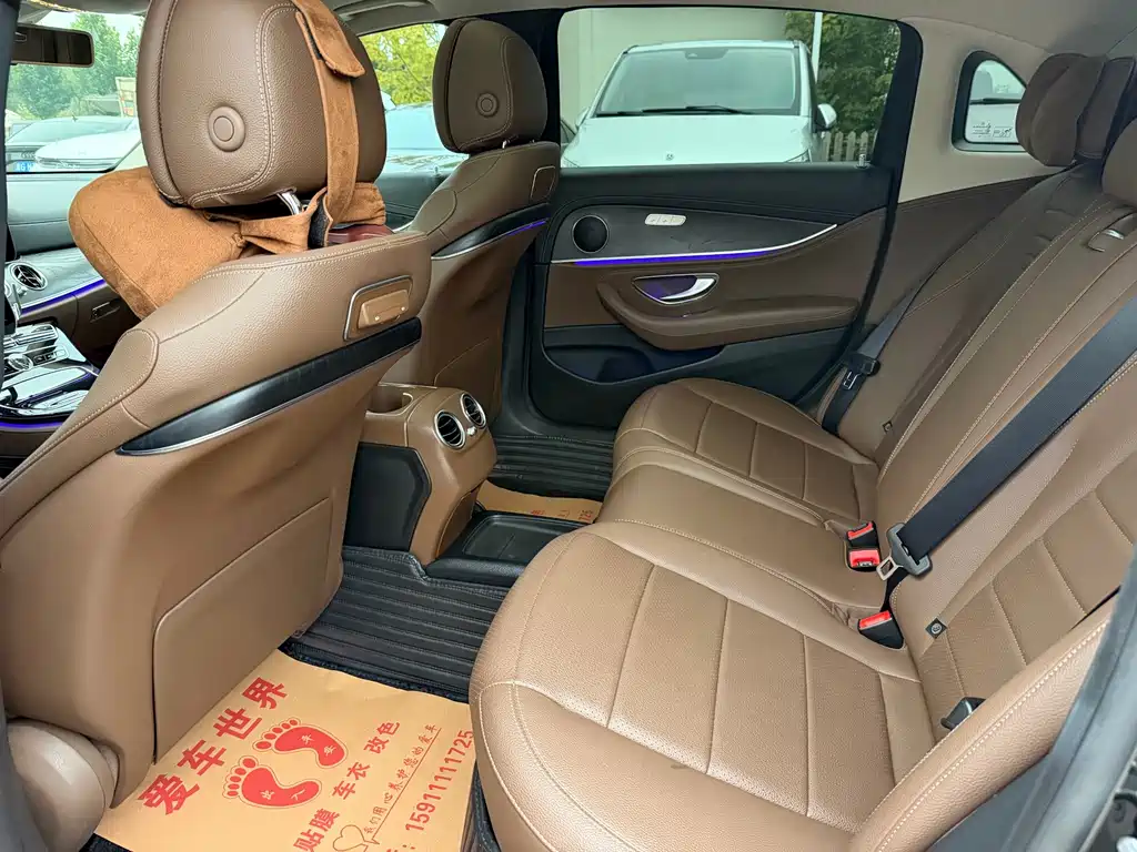 Mercedes-Benz E-Class — миниатюра 7