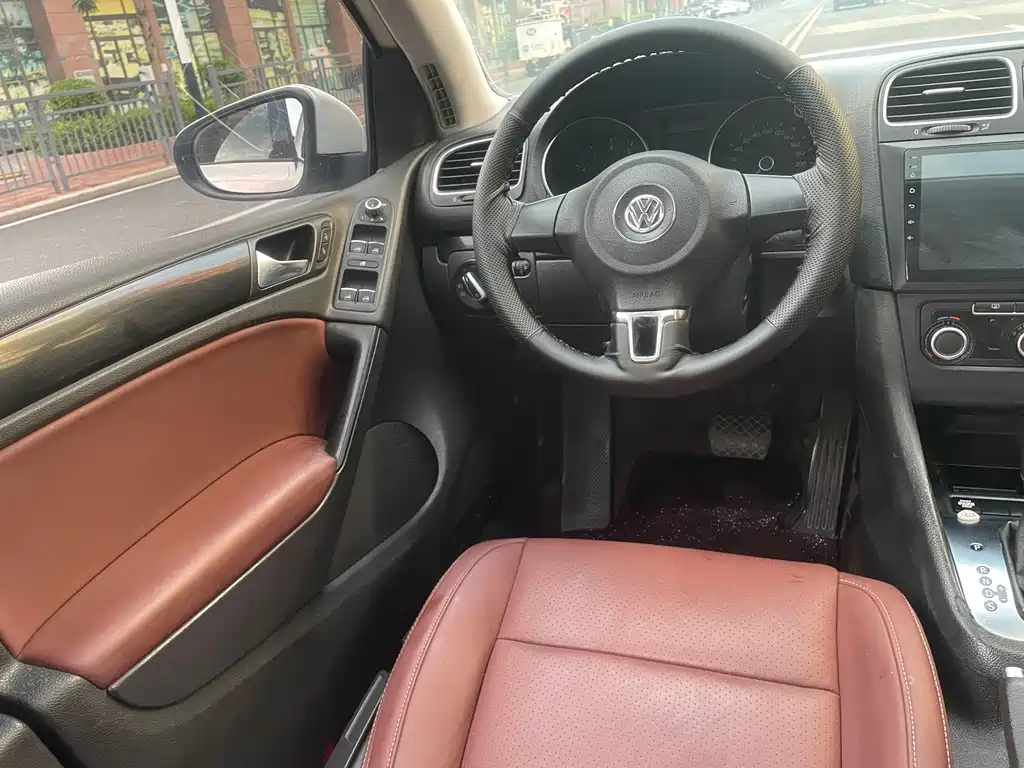 Volkswagen Golf — миниатюра 14