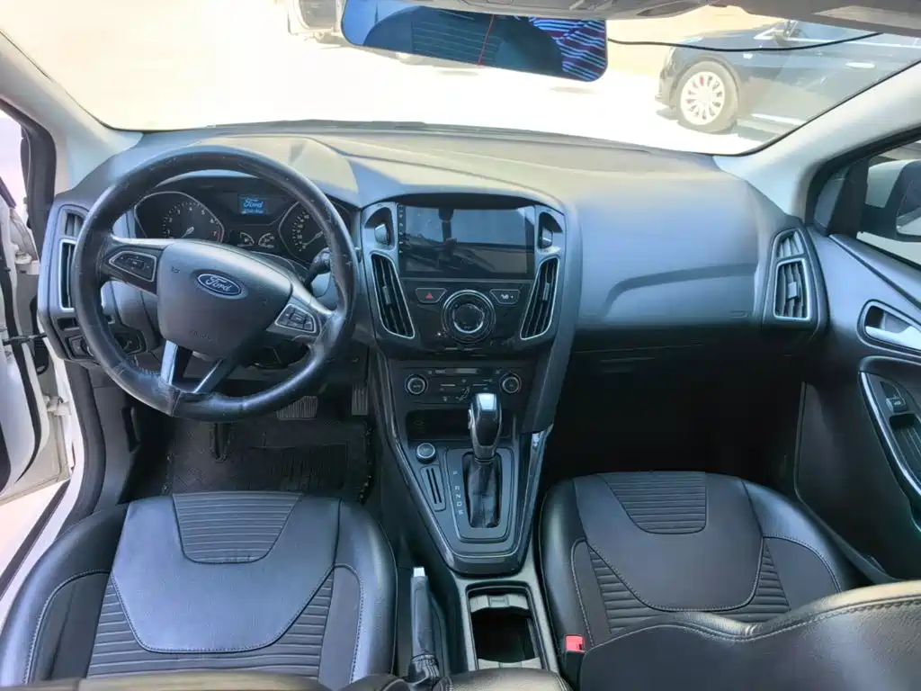 Ford Focus — миниатюра 10
