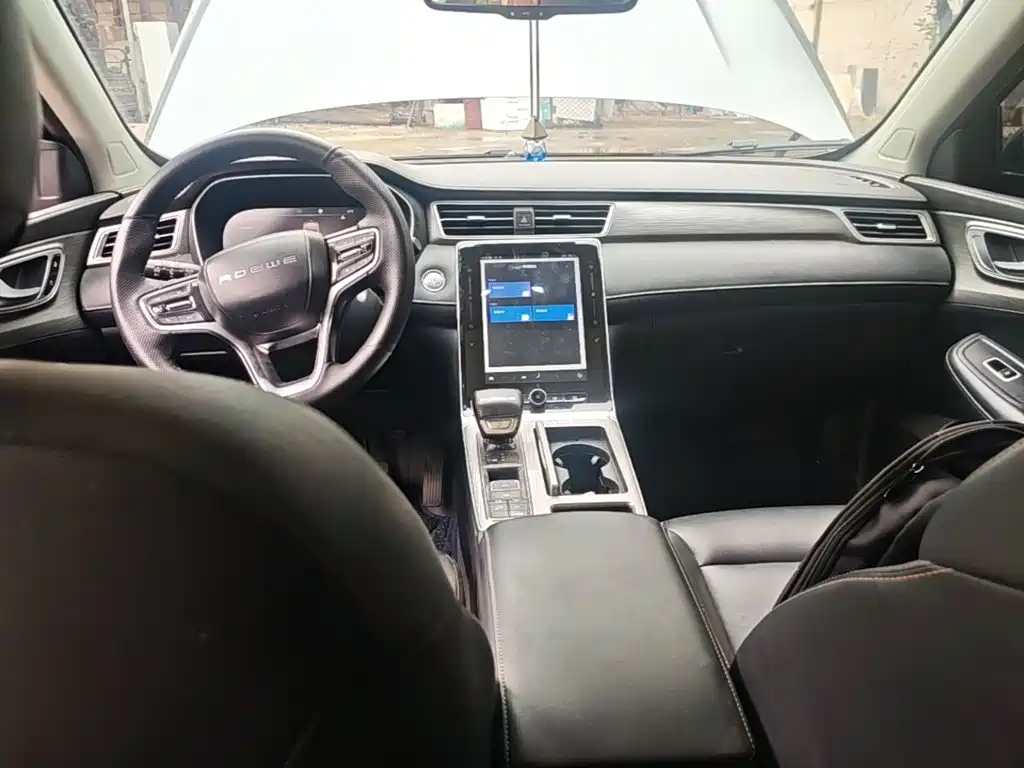 Roewe RX5 New Energy — миниатюра 6