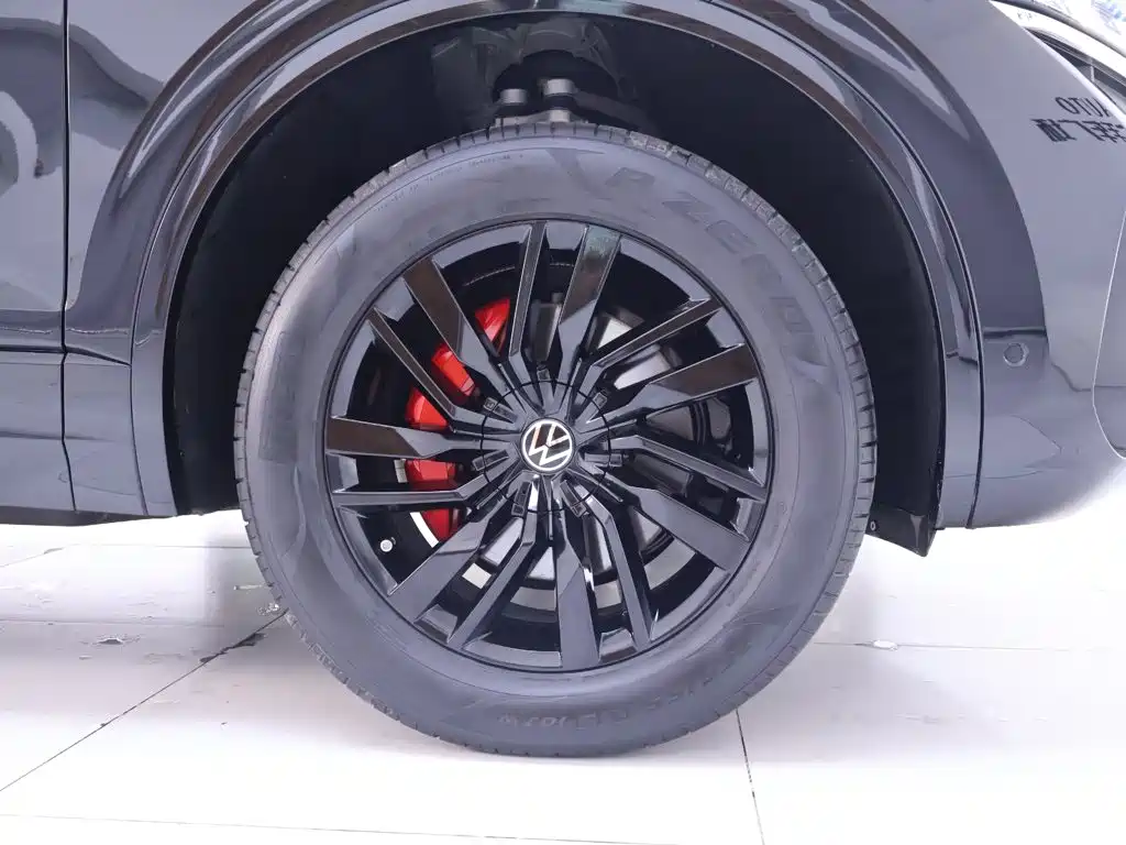 Volkswagen Touareg — миниатюра 6