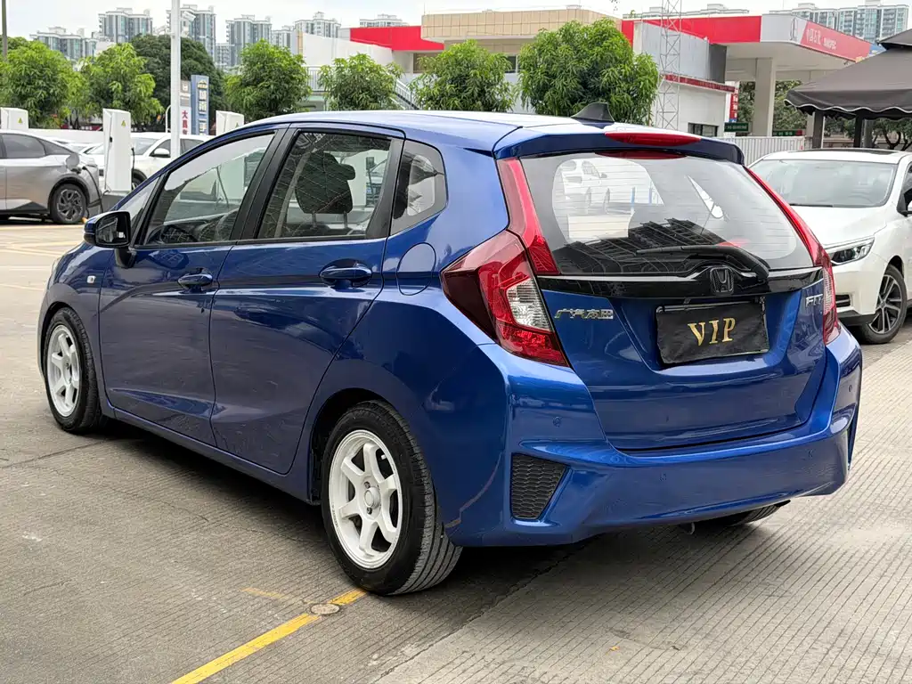 Honda Fit — миниатюра 4