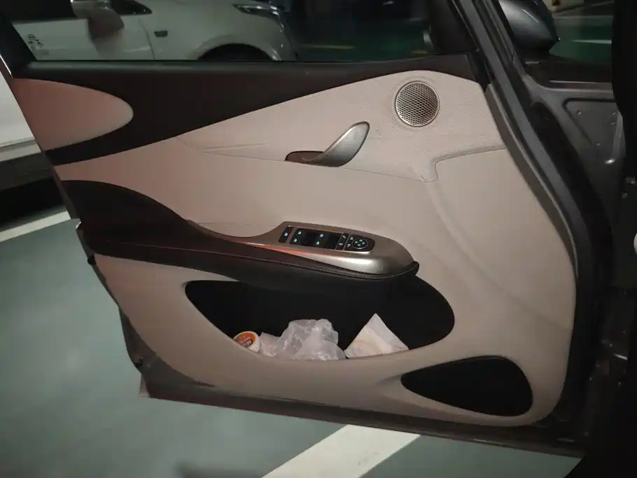BYD Dolphin — миниатюра 7
