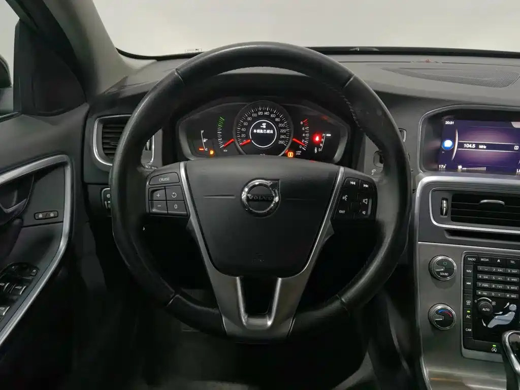 Volvo S60 — миниатюра 11