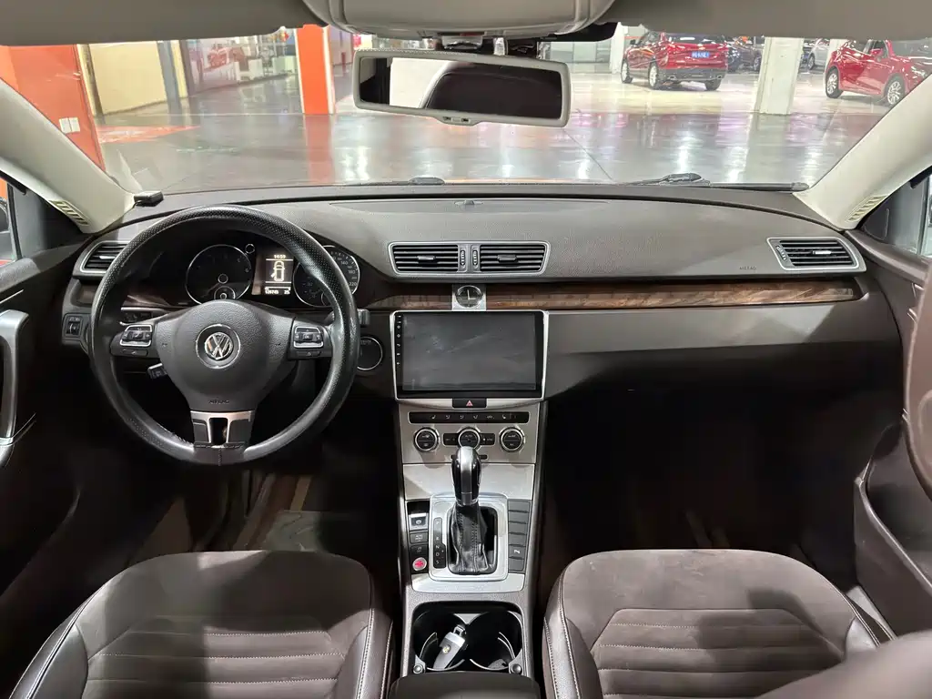 Volkswagen Magotan (Import) — миниатюра 9