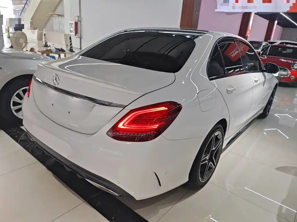 Mercedes-Benz C-Class — миниатюра 7