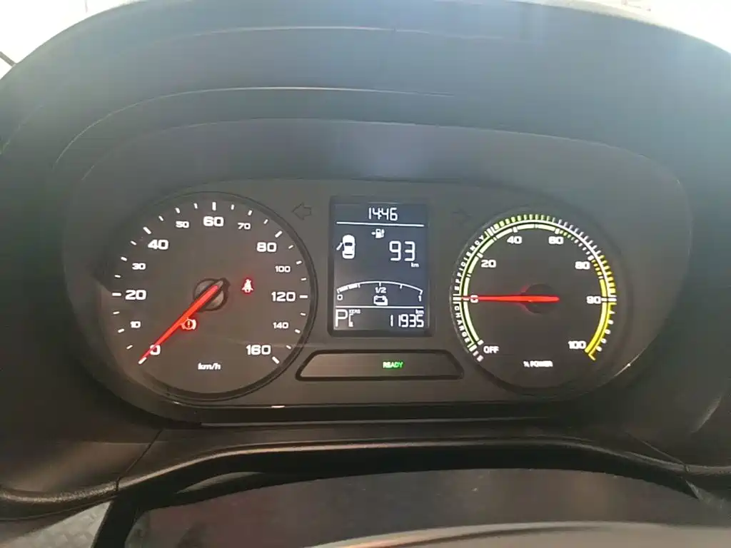 Roewe Clever — миниатюра 12