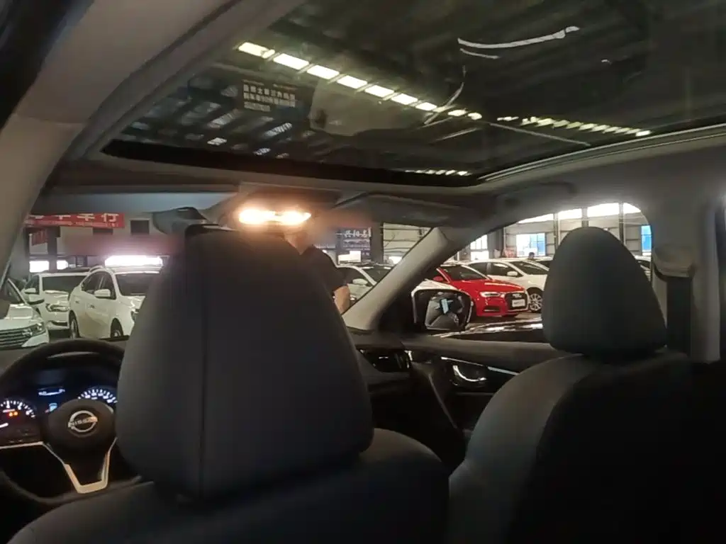 Nissan Qashqai — миниатюра 18
