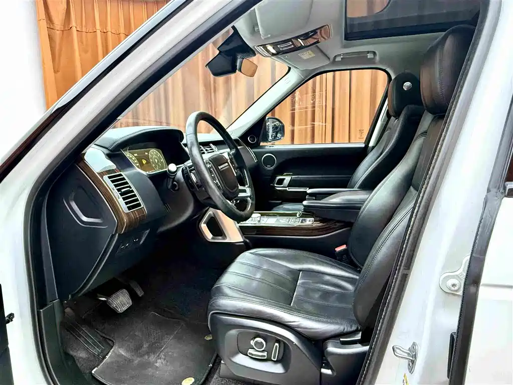 Land Rover Range Rover — миниатюра 7