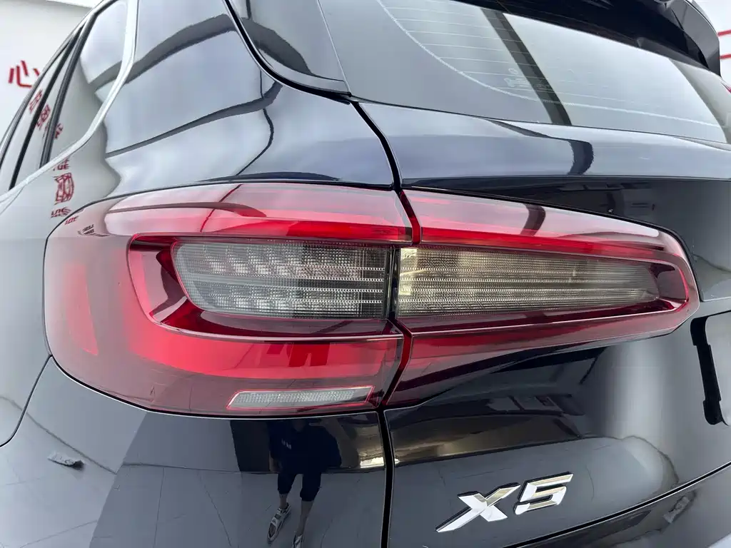 BMW X5 (Import) — миниатюра 7