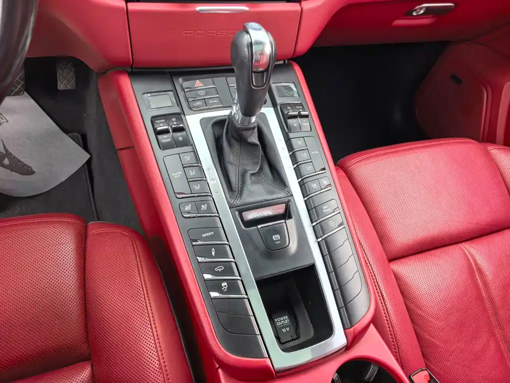 Porsche Macan — миниатюра 15