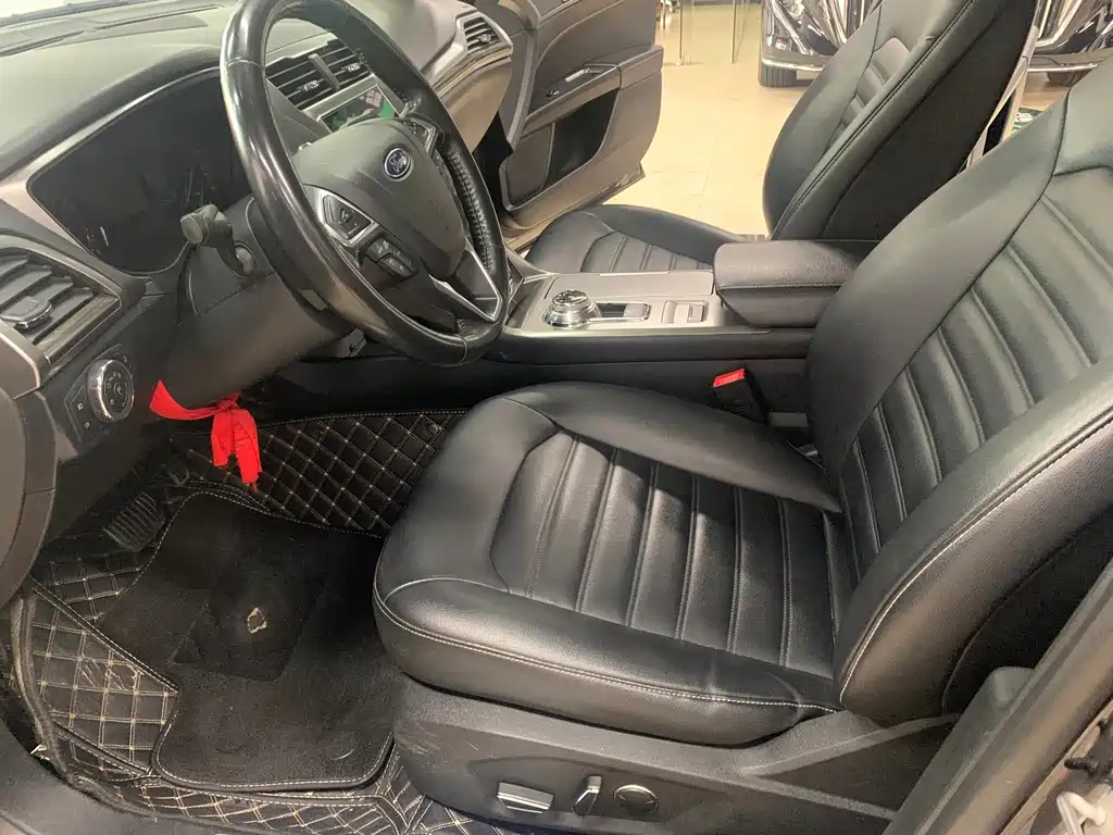 Ford Mondeo — миниатюра 8