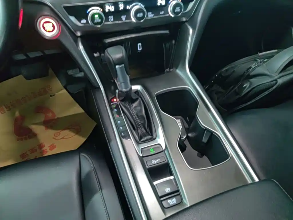 Honda Accord — миниатюра 14