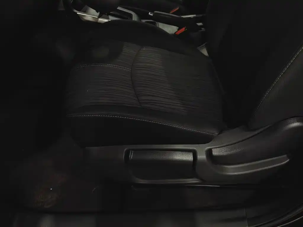 Nissan Sylphy — миниатюра 20