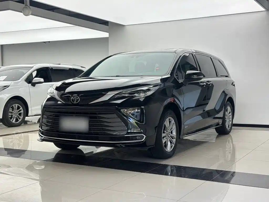 Toyota Sienna — миниатюра 3
