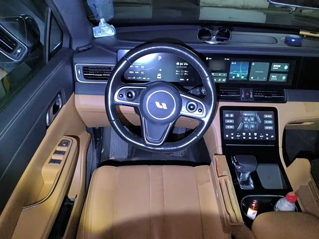 Li Auto Li ONE — миниатюра 11